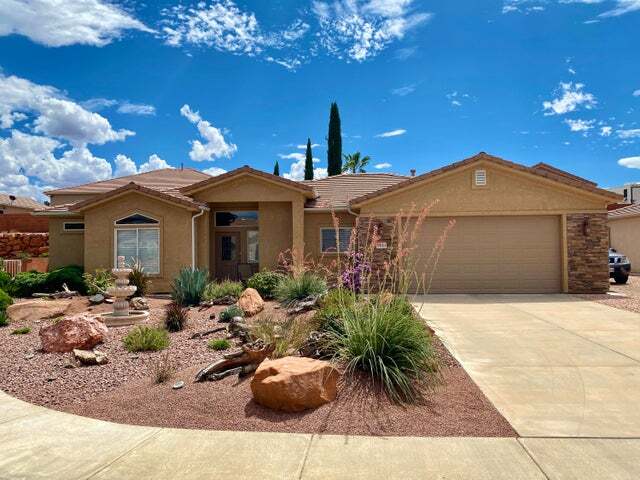 property at 2621 W 570 N