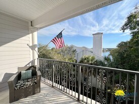 159 Brooks St SE in Fort Walton Beach, FL - Building Photo