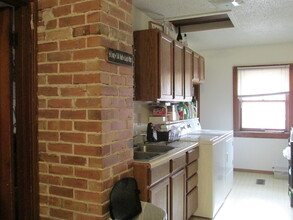 2218 Merner Ave in Cedar Falls, IA - Building Photo - Building Photo