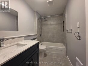 82 Albert St N in Orillia, ON - Building Photo - Building Photo