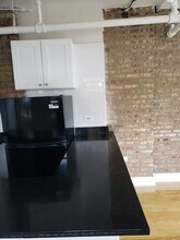 4833 N Talman Ave, Unit G in Chicago, IL - Foto de edificio - Building Photo