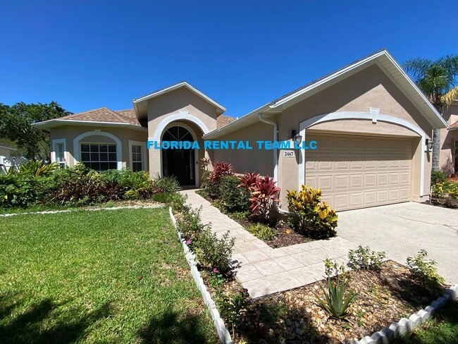 property at 2467 Huron Cir