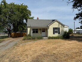 14119 E 8th Ave in Spokane Valley, WA - Building Photo