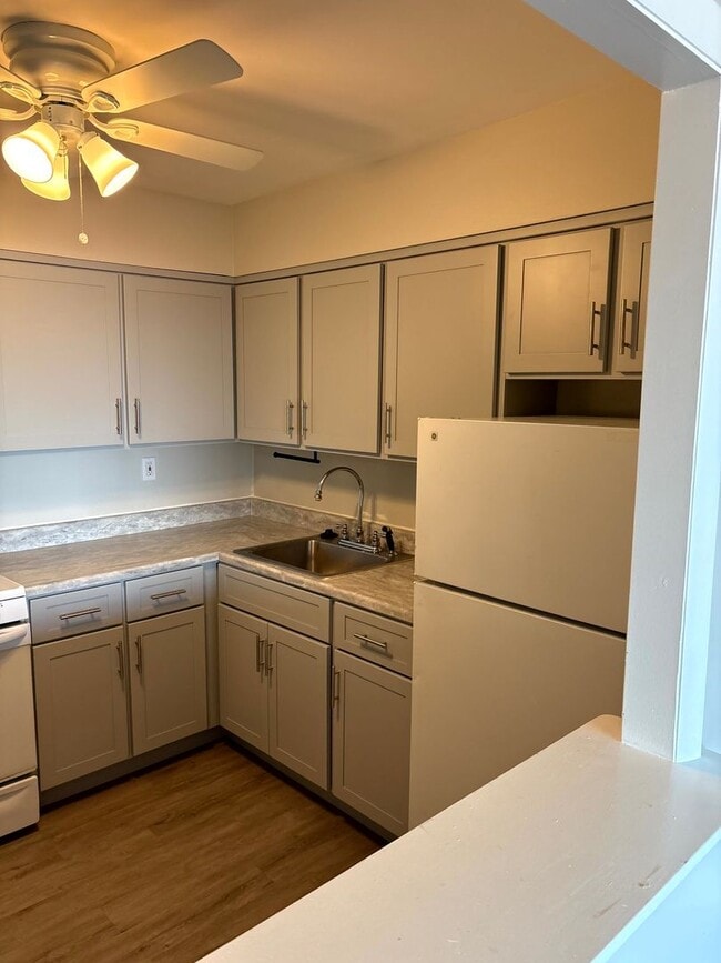 property at 3362 Fairdale Rd