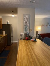 1511 Creekwood Ct in Raleigh, NC - Foto de edificio - Building Photo