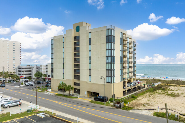 Sea Castle in North Myrtle Beach, SC - Foto de edificio - Building Photo