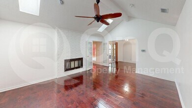 217 Creekside Ln in Coppell, TX - Building Photo - Building Photo