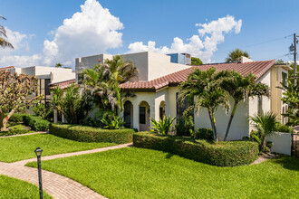 Jardin Del Mar in Delray Beach, FL - Building Photo - Building Photo