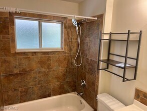 724 109th Ave N in Naples, FL - Building Photo - Building Photo