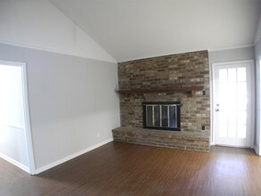 26 Beaver Run Dr in Savannah, GA - Building Photo - Building Photo