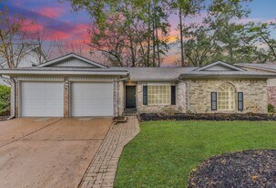 9718 John Bank Dr in Spring, TX - Building Photo