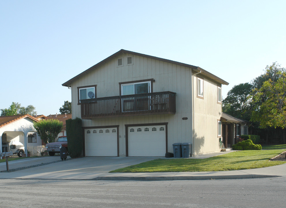 17210 Markross Ct in Morgan Hill, CA - Foto de edificio