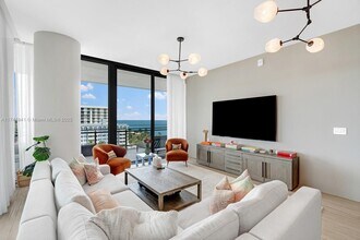 8701 Collins Ave, Unit # 805 in Surfside, FL - Foto de edificio - Building Photo