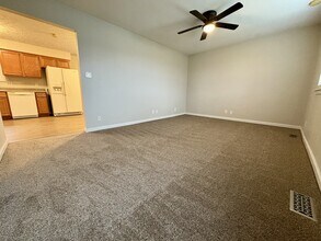 581 Needmore Rd in Clarksville, TN - Building Photo - Building Photo