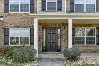 100 Stoney Creek Dr in Kathleen, GA - Building Photo - Building Photo