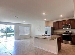 82 Luna Bella Ln in Port Orange, FL - Building Photo - Building Photo