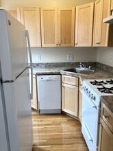 842 Beacon St in Boston, MA - Foto de edificio - Building Photo