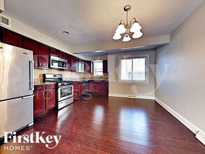 1546 Highridge Pkwy in Westchester, IL - Building Photo - Building Photo