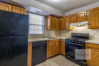 11912 Tarragon Rd in Reisterstown, MD - Building Photo - Building Photo