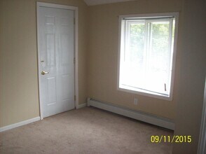 652 Wisconsin St, Unit 652 #4 in Eau Claire, WI - Building Photo - Building Photo