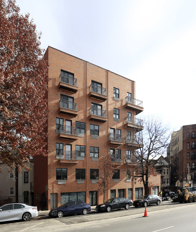 1395 Nelson Ave in Bronx, NY - Building Photo - Building Photo