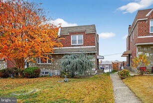 9050 Convent Ave in Philadelphia, PA - Building Photo