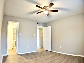 Magnolia Crossing Apartments in Gulfport, MS - Building Photo - Building Photo