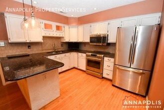 714 Old Love Point Rd in Stevensville, MD - Building Photo - Building Photo