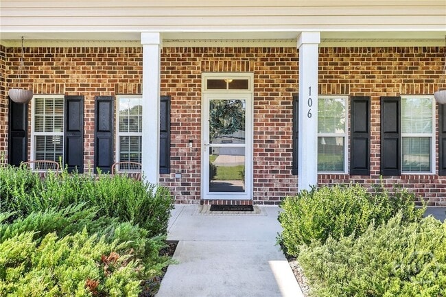 106 Laurel Ln in Guyton, GA - Building Photo - Building Photo