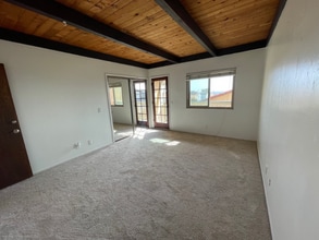 3335 Panorama Dr in Morro Bay, CA - Building Photo - Building Photo