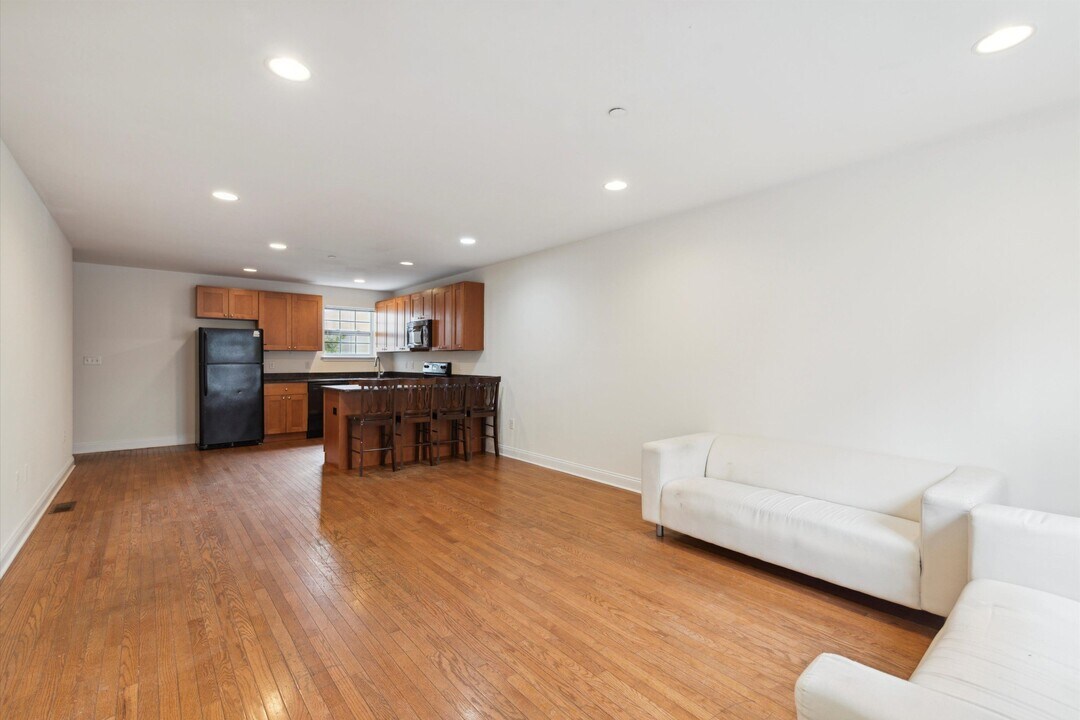 1838 N 18th St in Philadelphia, PA - Building Photo