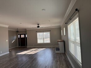 112 Canterbury Rd in Clarksville, TN - Building Photo - Building Photo