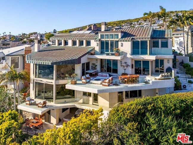 88 Emerald Bay in Laguna Beach, CA - Building Photo - Building Photo