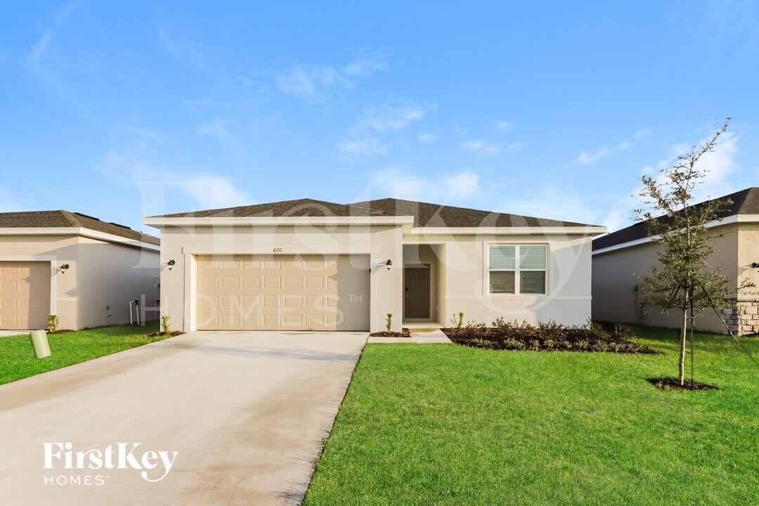 620 Crown Rose Dr in Bartow, FL - Building Photo