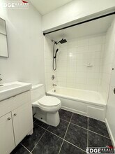 39 South St, Unit B in Boston, MA - Foto de edificio - Building Photo