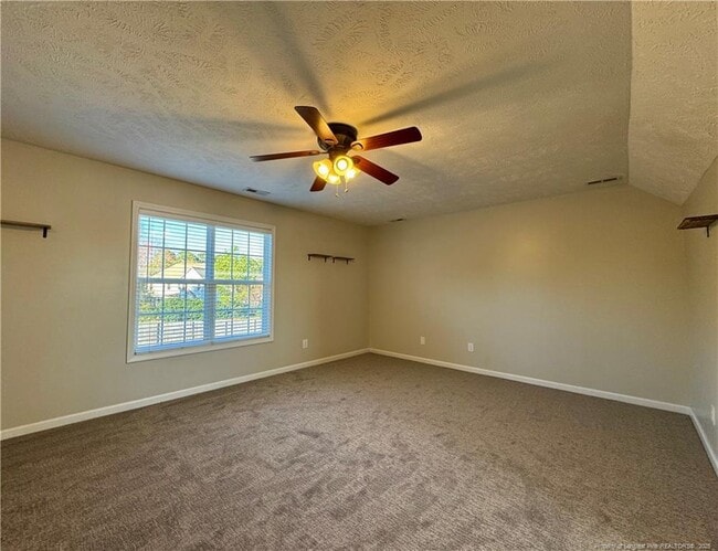 231 Scotland Dr in Spring Lake, NC - Building Photo - Building Photo