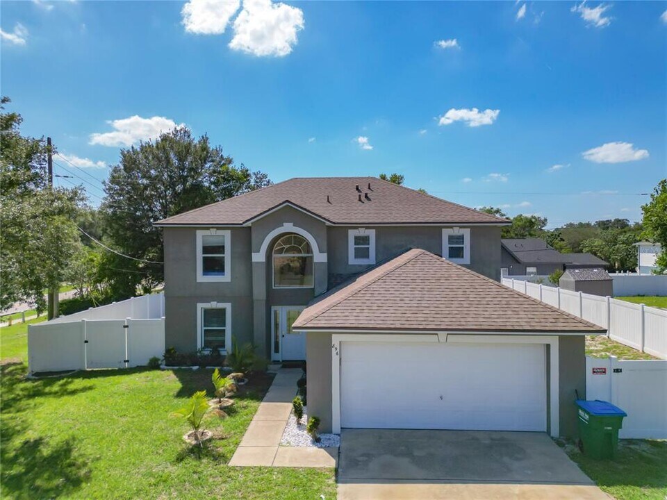 896 Humphrey Blvd in Deltona, FL - Building Photo