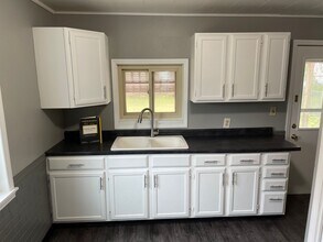 751 Vine Ave in Oshkosh, WI - Foto de edificio - Building Photo