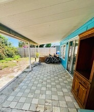 2189 NE Rustic Way in Jensen Beach, FL - Building Photo - Building Photo