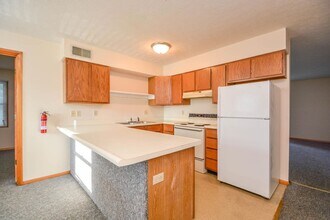 523 E Smith Ave in Bloomington, IN - Foto de edificio - Building Photo