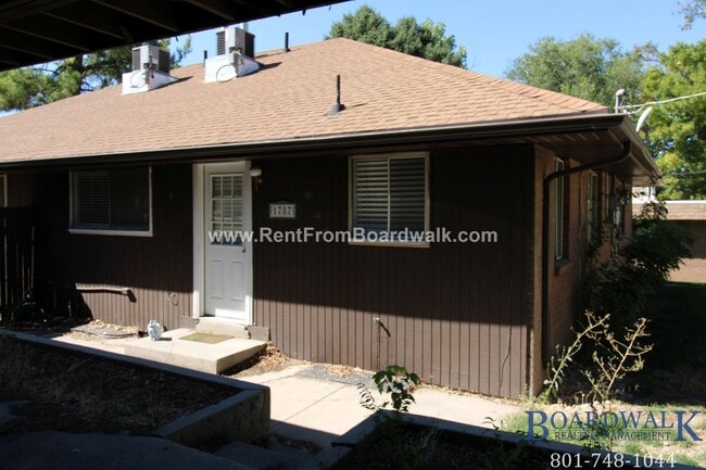 property at 1785 Lincoln Ln
