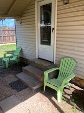 602 3rd St, Unit Apt 1 in Blanco, TX - Foto de edificio - Building Photo