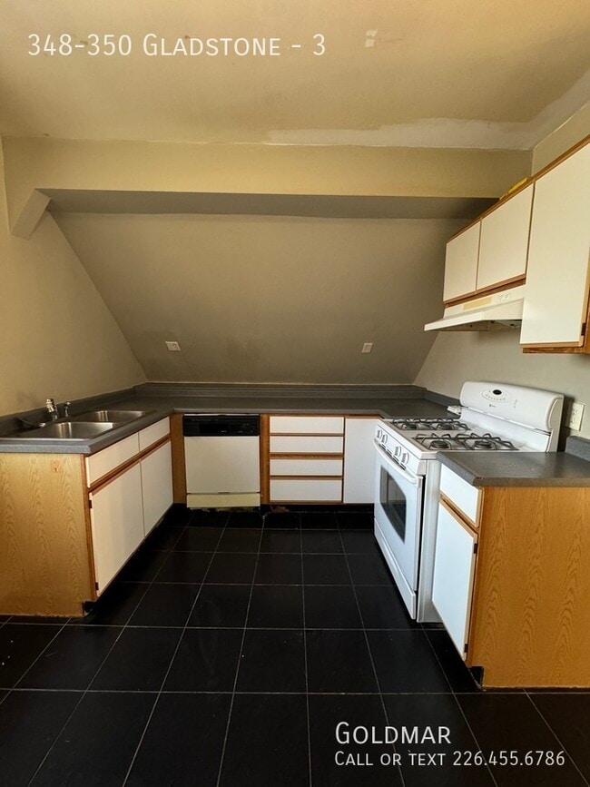 350-350 Gladstone Ave in Windsor, ON - Building Photo - Building Photo