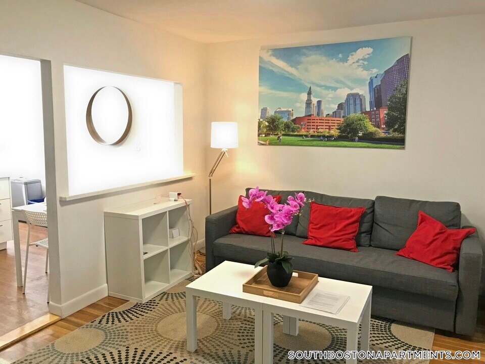 287 Dorchester St in Boston, MA - Building Photo