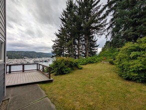 12055 Glacier Hwy in Juneau, AK - Building Photo - Building Photo