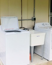 45-553 Ualani Pl, Unit D in Kaneohe, HI - Building Photo - Building Photo