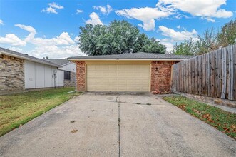4904 Watkins Dr in The Colony, TX - Building Photo - Building Photo