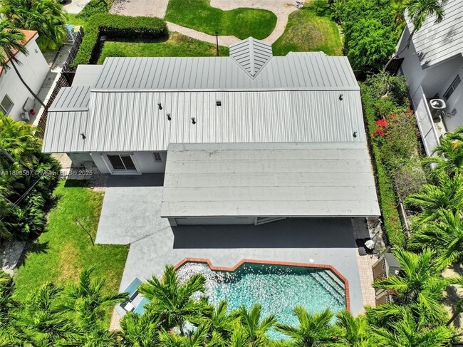 property at 255 Ridgewood Rd