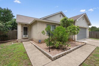 3508 Sandy Brook Dr in Round Rock, TX - Building Photo - Building Photo