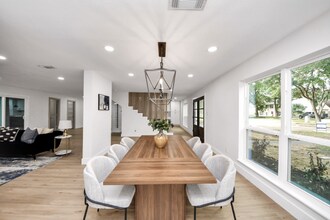 5614 Oakhaven Ln in Houston, TX - Building Photo - Building Photo